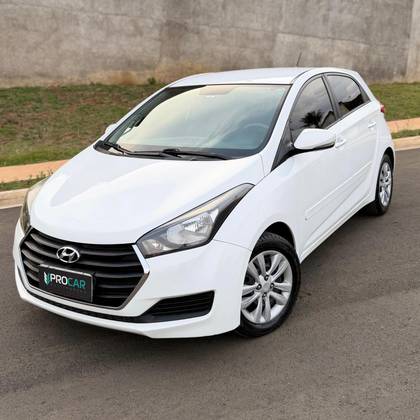 HYUNDAI HB20 1.6 COMFORT PLUS 16V FLEX 4P AUTOMÁTICO HYUNDAI HB20 1.6 COMFORT PLUS 16V FLEX 4P AUTOMÁTICO